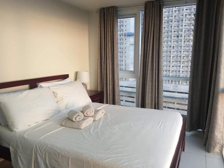 De Luxe, Standard And Studio Suites -The Breeze Residences-Close To Airport,Mall Of Asia, Us Embassy マニラ市 エクステリア 写真