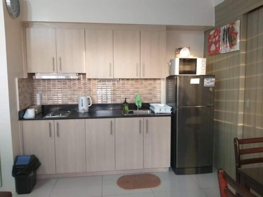 De Luxe, Standard And Studio Suites -The Breeze Residences-Close To Airport,Mall Of Asia, Us Embassy マニラ市 エクステリア 写真