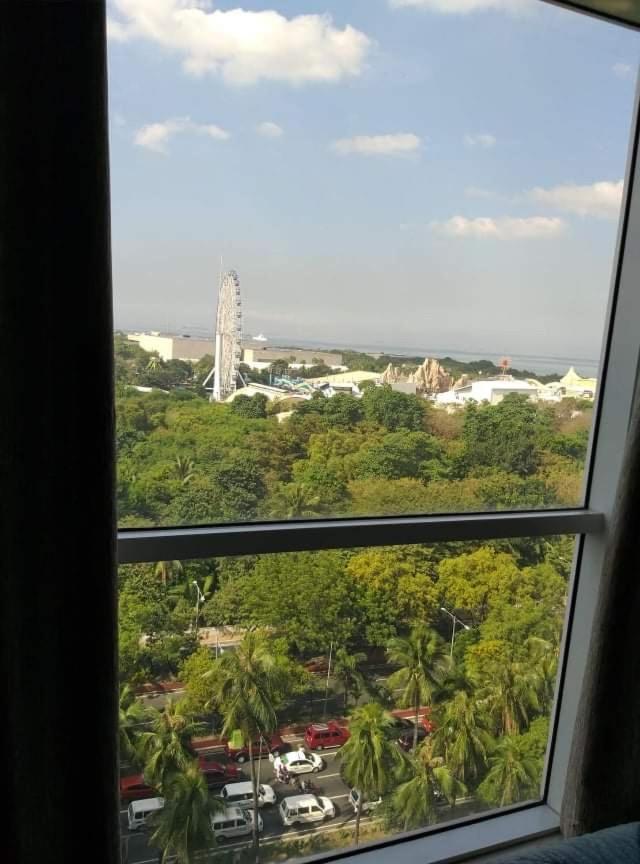 De Luxe, Standard And Studio Suites -The Breeze Residences-Close To Airport,Mall Of Asia, Us Embassy マニラ市 エクステリア 写真
