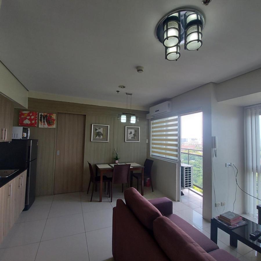 De Luxe, Standard And Studio Suites -The Breeze Residences-Close To Airport,Mall Of Asia, Us Embassy マニラ市 エクステリア 写真