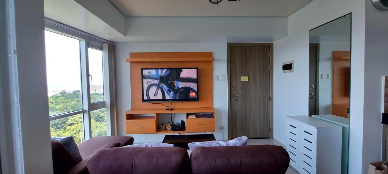 De Luxe, Standard And Studio Suites -The Breeze Residences-Close To Airport,Mall Of Asia, Us Embassy マニラ市 エクステリア 写真