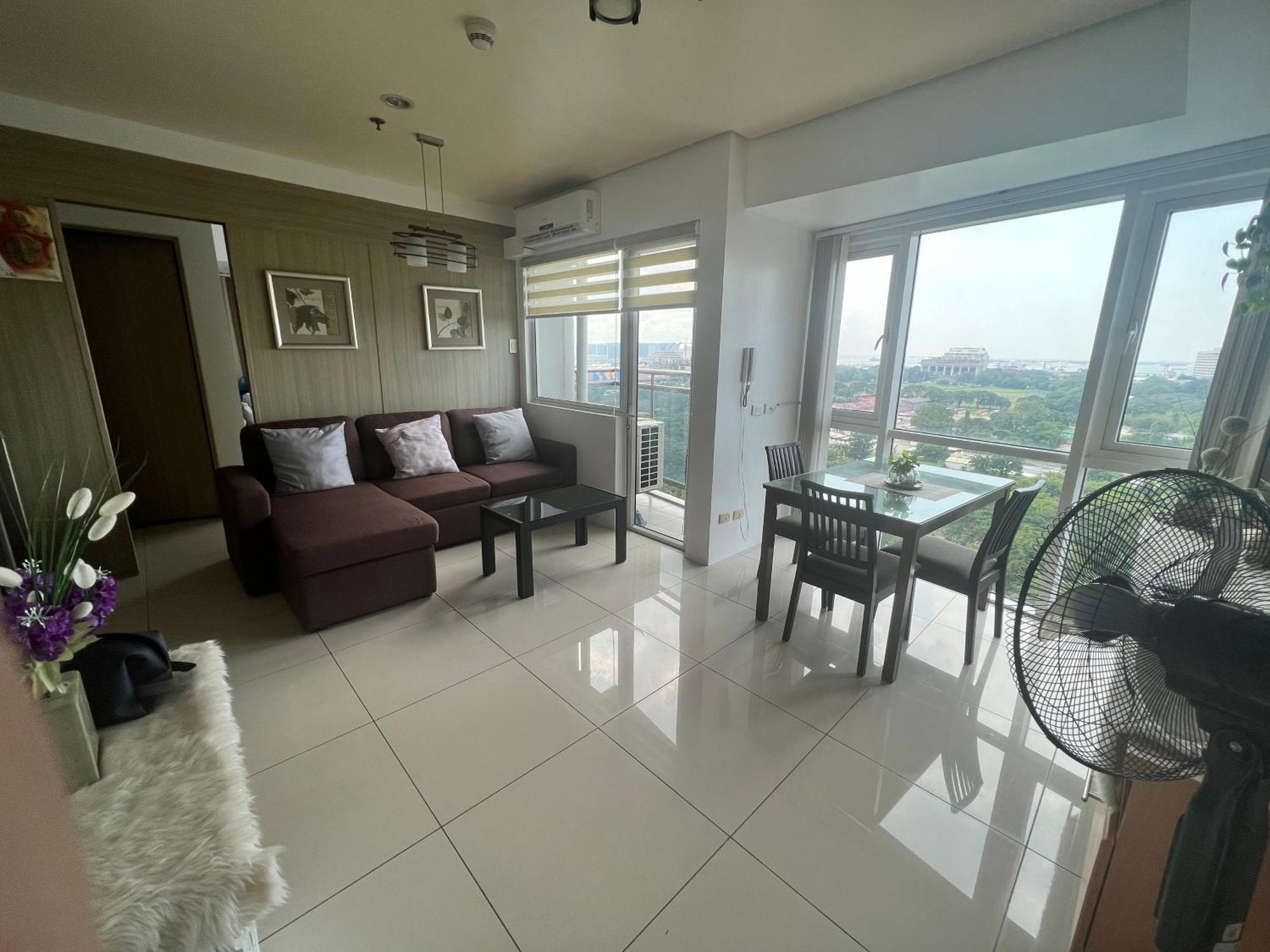 De Luxe, Standard And Studio Suites -The Breeze Residences-Close To Airport,Mall Of Asia, Us Embassy マニラ市 エクステリア 写真
