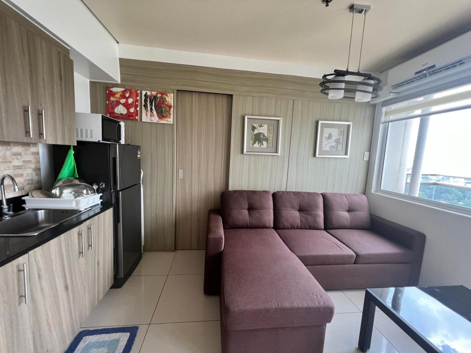 De Luxe, Standard And Studio Suites -The Breeze Residences-Close To Airport,Mall Of Asia, Us Embassy マニラ市 エクステリア 写真