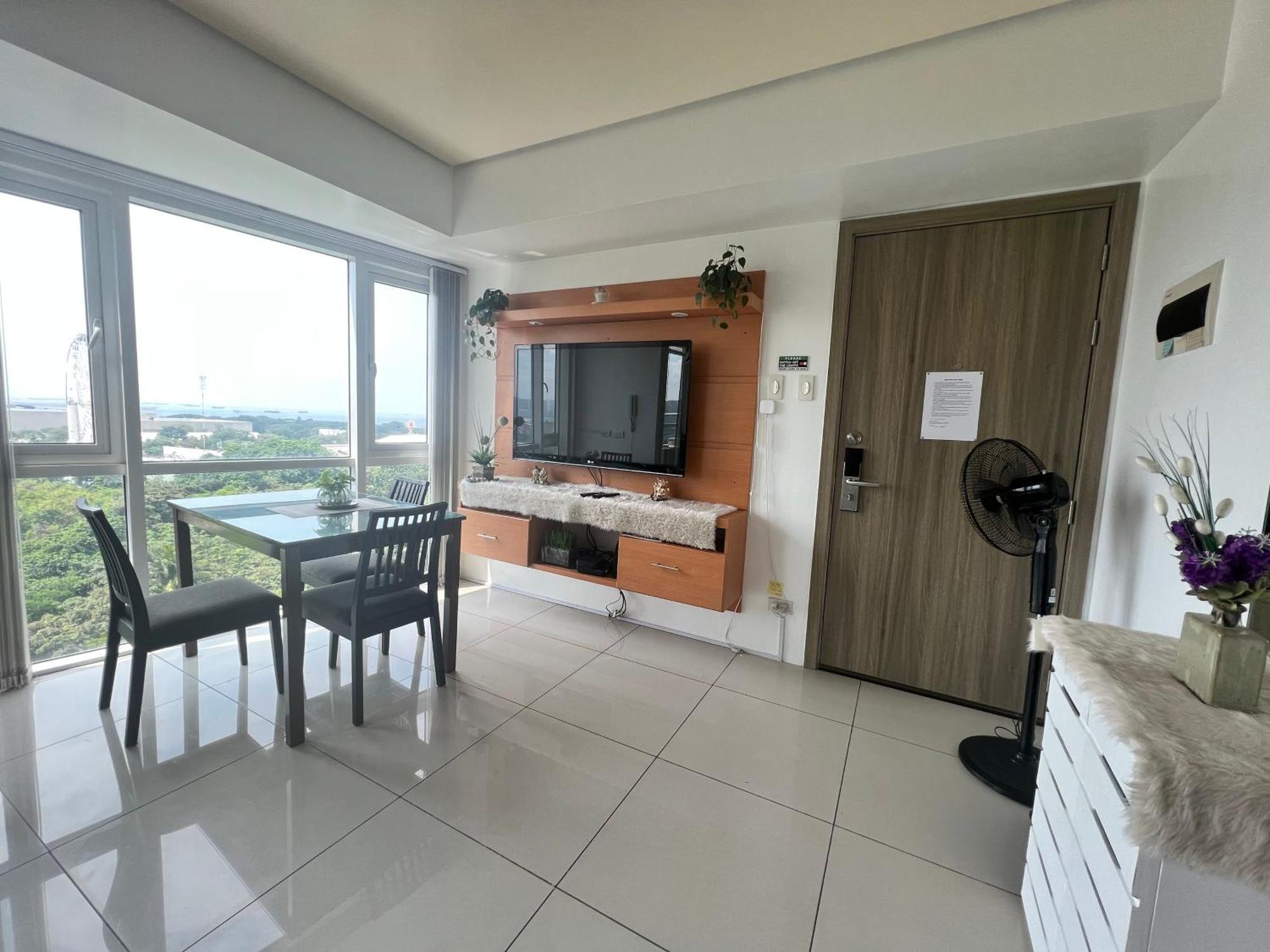 De Luxe, Standard And Studio Suites -The Breeze Residences-Close To Airport,Mall Of Asia, Us Embassy マニラ市 エクステリア 写真
