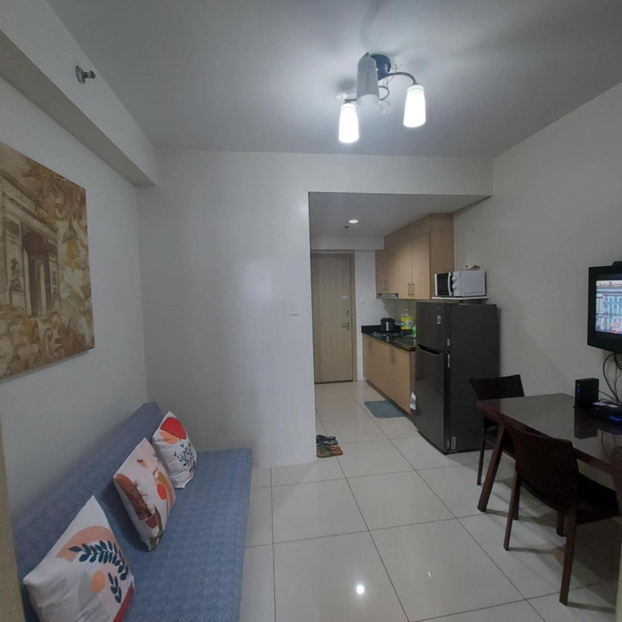 De Luxe, Standard And Studio Suites -The Breeze Residences-Close To Airport,Mall Of Asia, Us Embassy マニラ市 エクステリア 写真